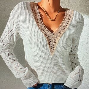 Elegant White V-Neck Sweater